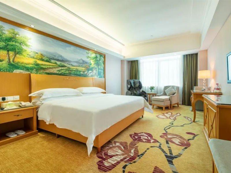 Vienna Hotel Banxuegang Road Shenzhen Eksteriør bilde