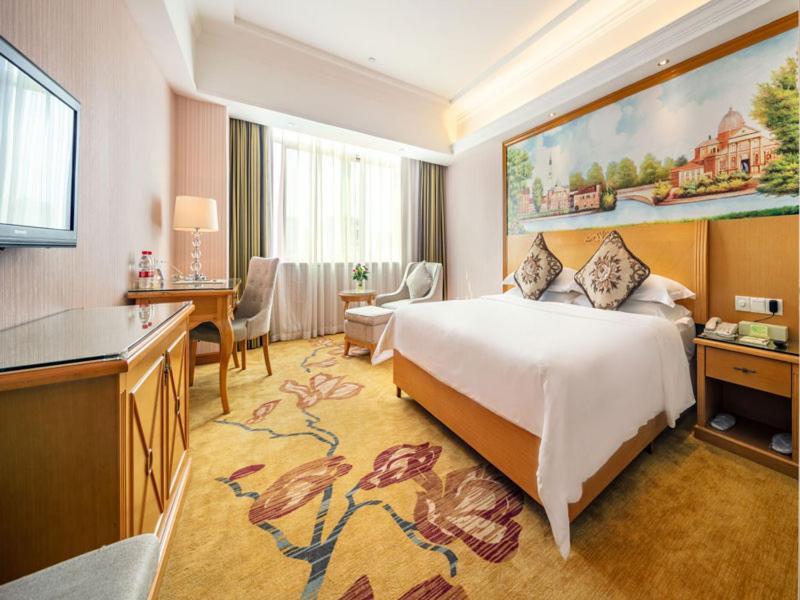 Vienna Hotel Banxuegang Road Shenzhen Eksteriør bilde